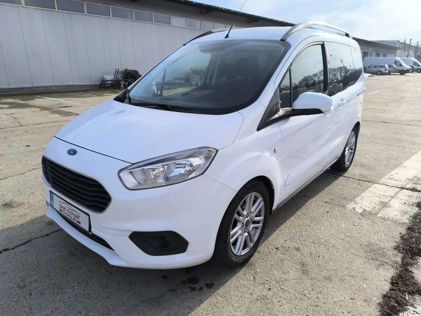 Ford Tourneo Courier Titanium