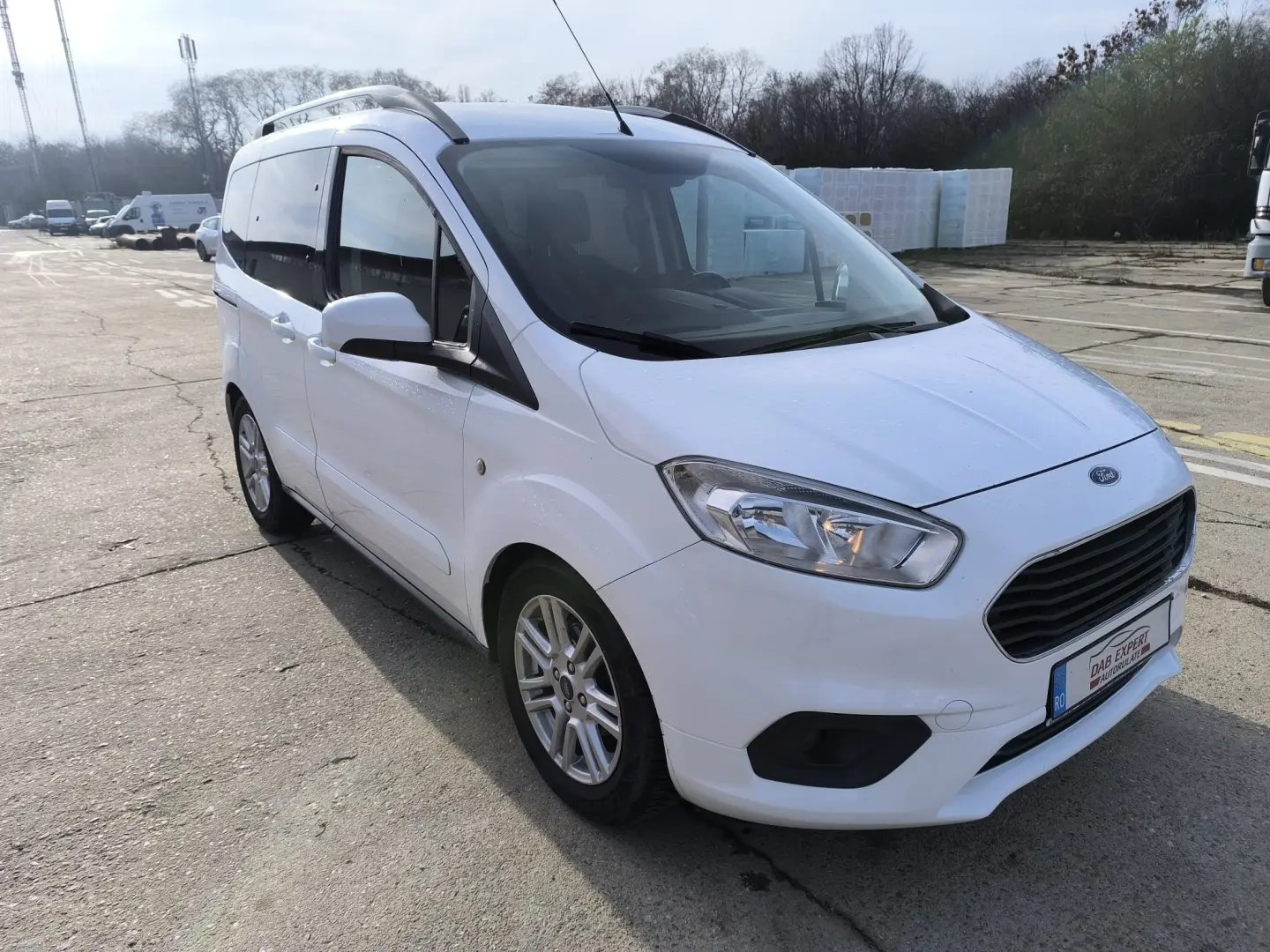 Ford Tourneo Courier Titanium