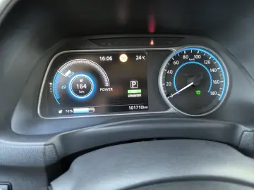Nissan Leaf Full Electric 40kwh