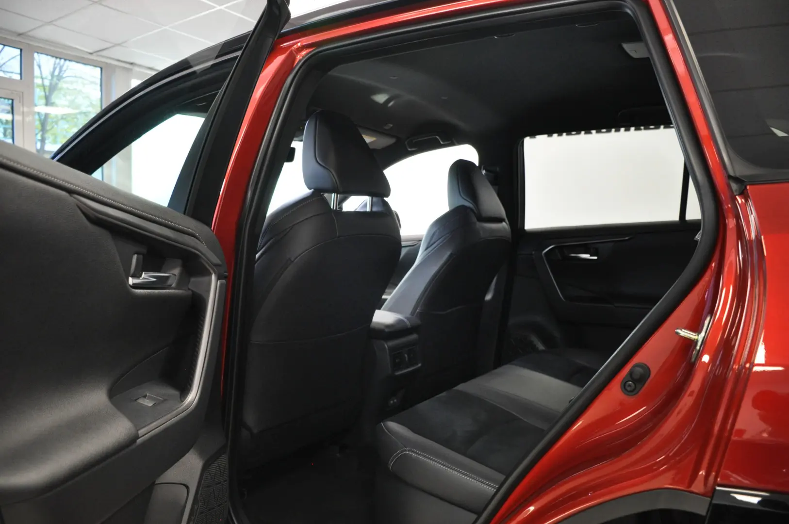 2025 NEW Toyota RAV4 GR Hybrid AWD