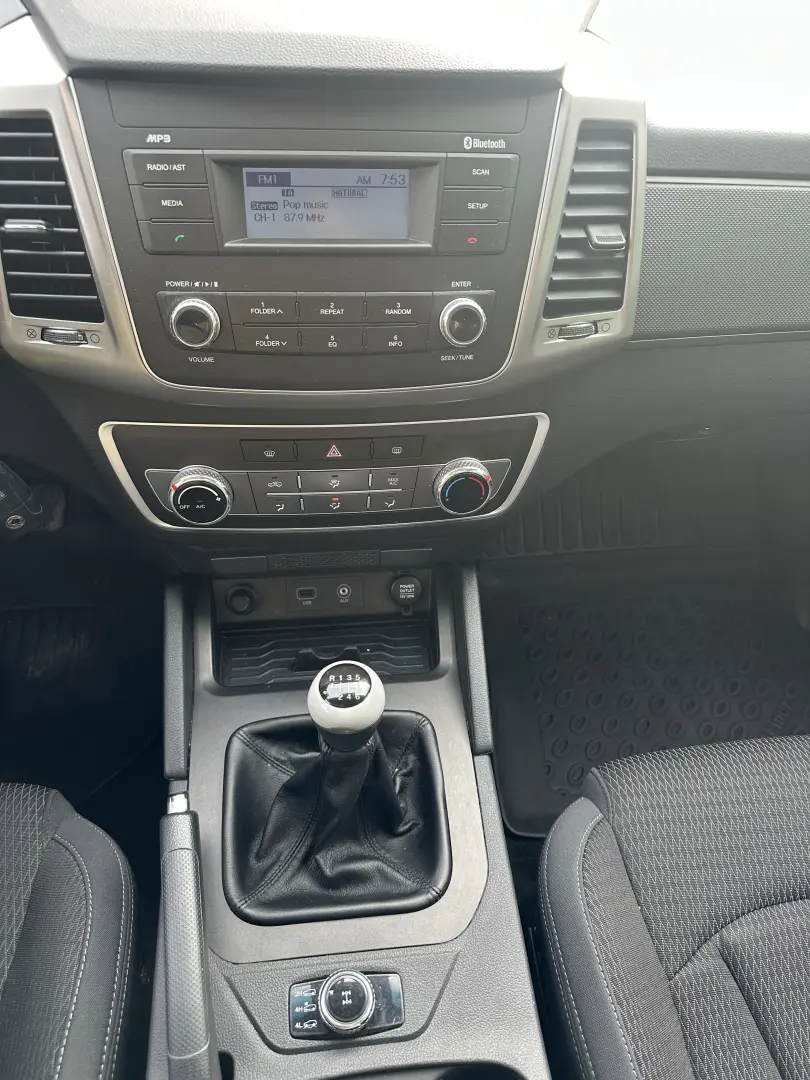 SSANGYONG GRAND MUSSO 2021