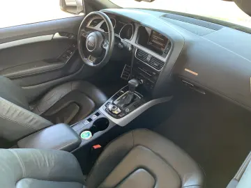 AUDI A5 CABRIO 230CP S-LINE