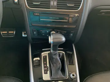 AUDI A5 CABRIO 230CP S-LINE