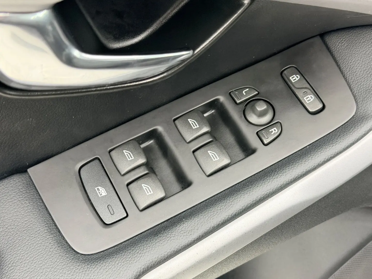 VOLVO V40 2015 1.6D E5 Garantie 12 Luni Rate Avans 0 Doar Cu