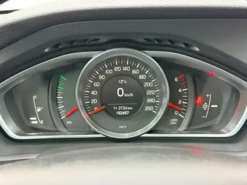 VOLVO V40 2015 1.6D E5 Garantie 12 Luni Rate Avans 0 Doar Cu