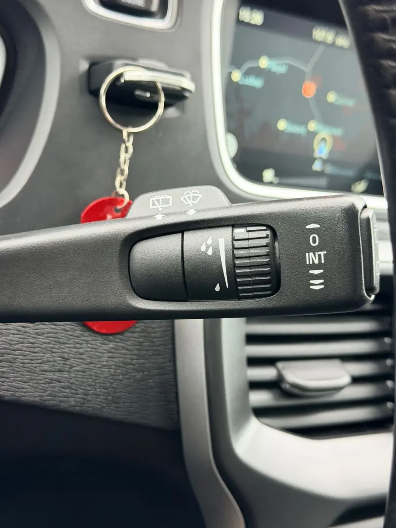 VOLVO V40 2015 1.6D E5 Garantie 12 Luni Rate Avans 0 Doar Cu