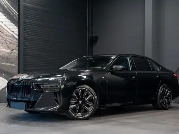 740 d xDrive M Sport Pro B&W Pano SurroundV