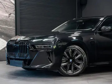 740 d xDrive M Sport Pro B&W Pano SurroundV