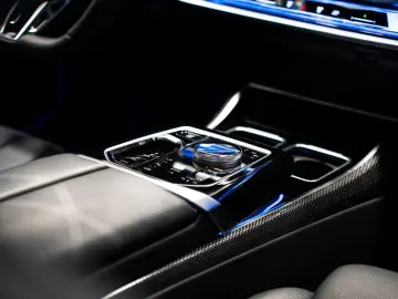 740 d xDrive M Sport Pro B&W Pano SurroundV