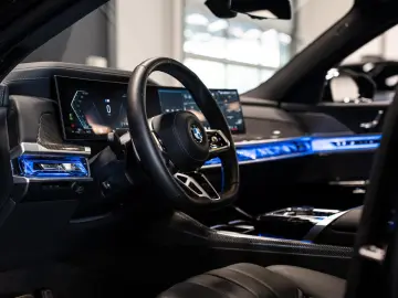 740 d xDrive M Sport Pro B&W Pano SurroundV