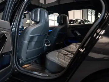 740 d xDrive M Sport Pro B&W Pano SurroundV