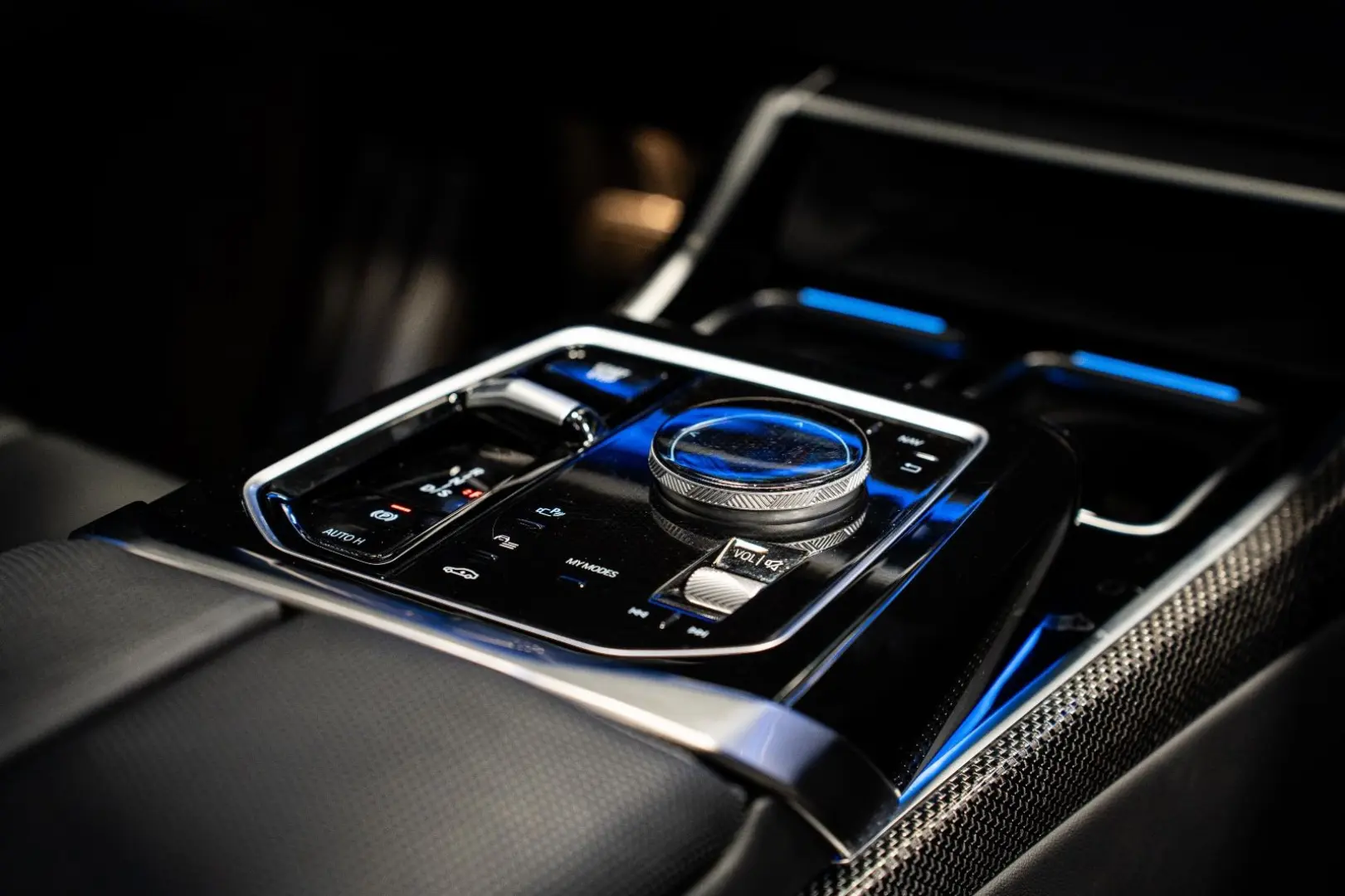 740 d xDrive M Sport Pro B&W Pano SurroundV