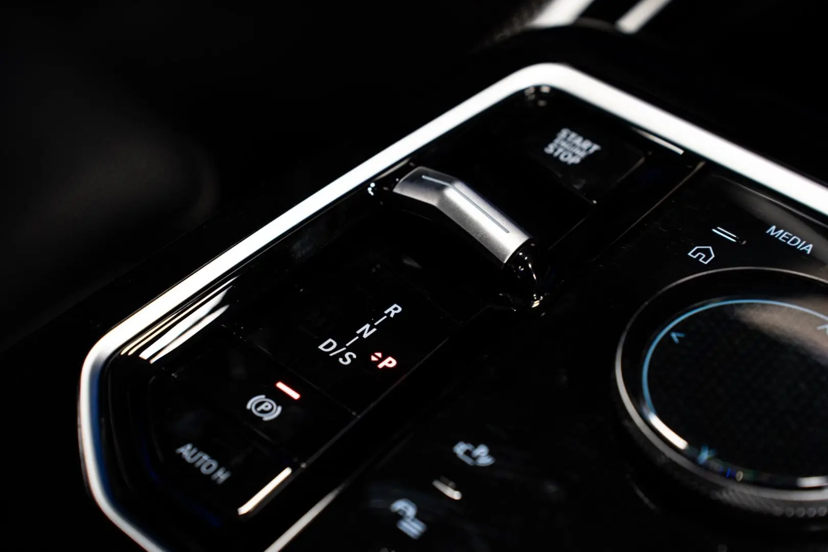 740 d xDrive M Sport Pro B&W Pano SurroundV