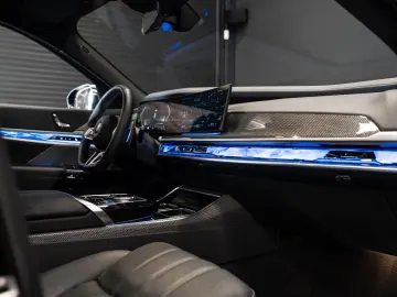 740 d xDrive M Sport Pro B&W Pano SurroundV