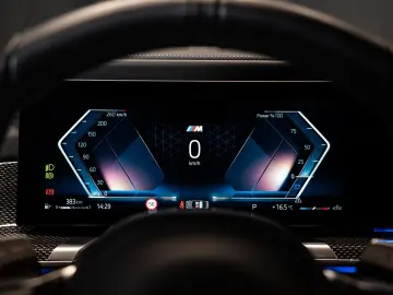 740 d xDrive M Sport Pro B&W Pano SurroundV