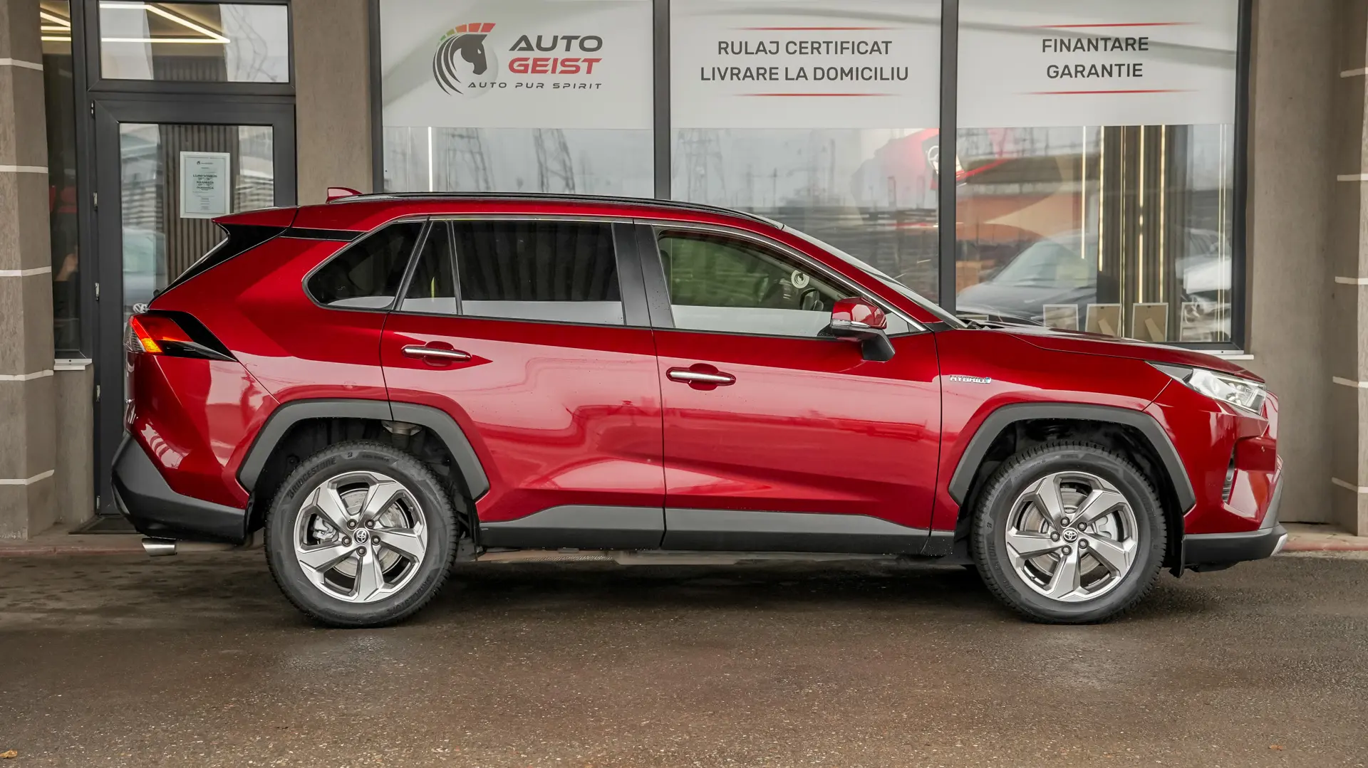 Toyota RAV4 2.5 hybrid Lounge