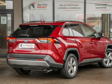 Toyota RAV4 2.5 hybrid Lounge