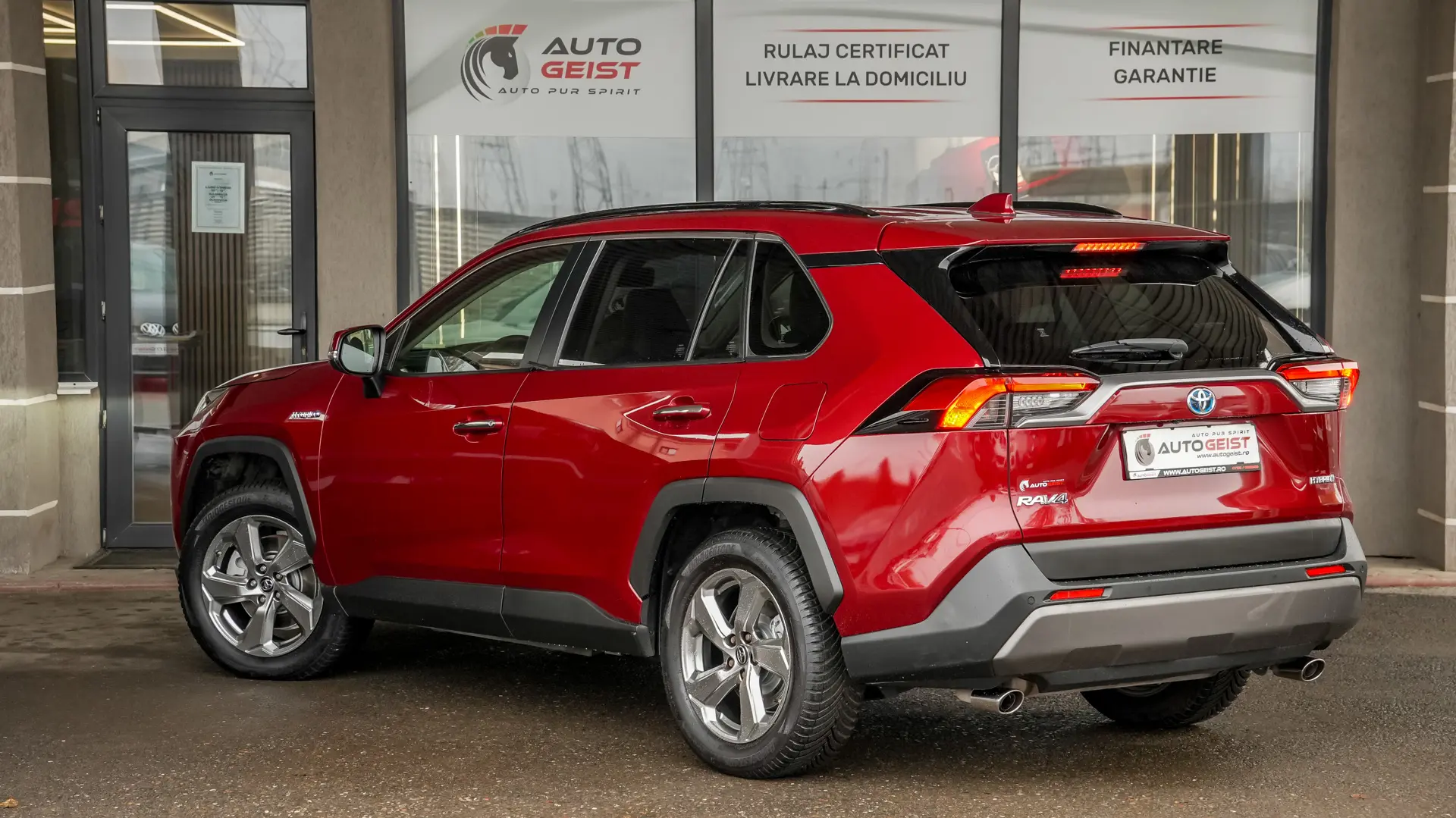 Toyota RAV4 2.5 hybrid Lounge