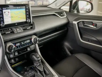 Toyota RAV4 2.5 hybrid Lounge