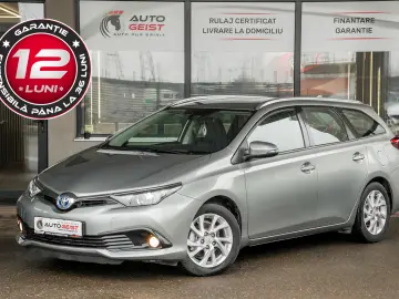 Toyota Auris 1.8 hybrid Business