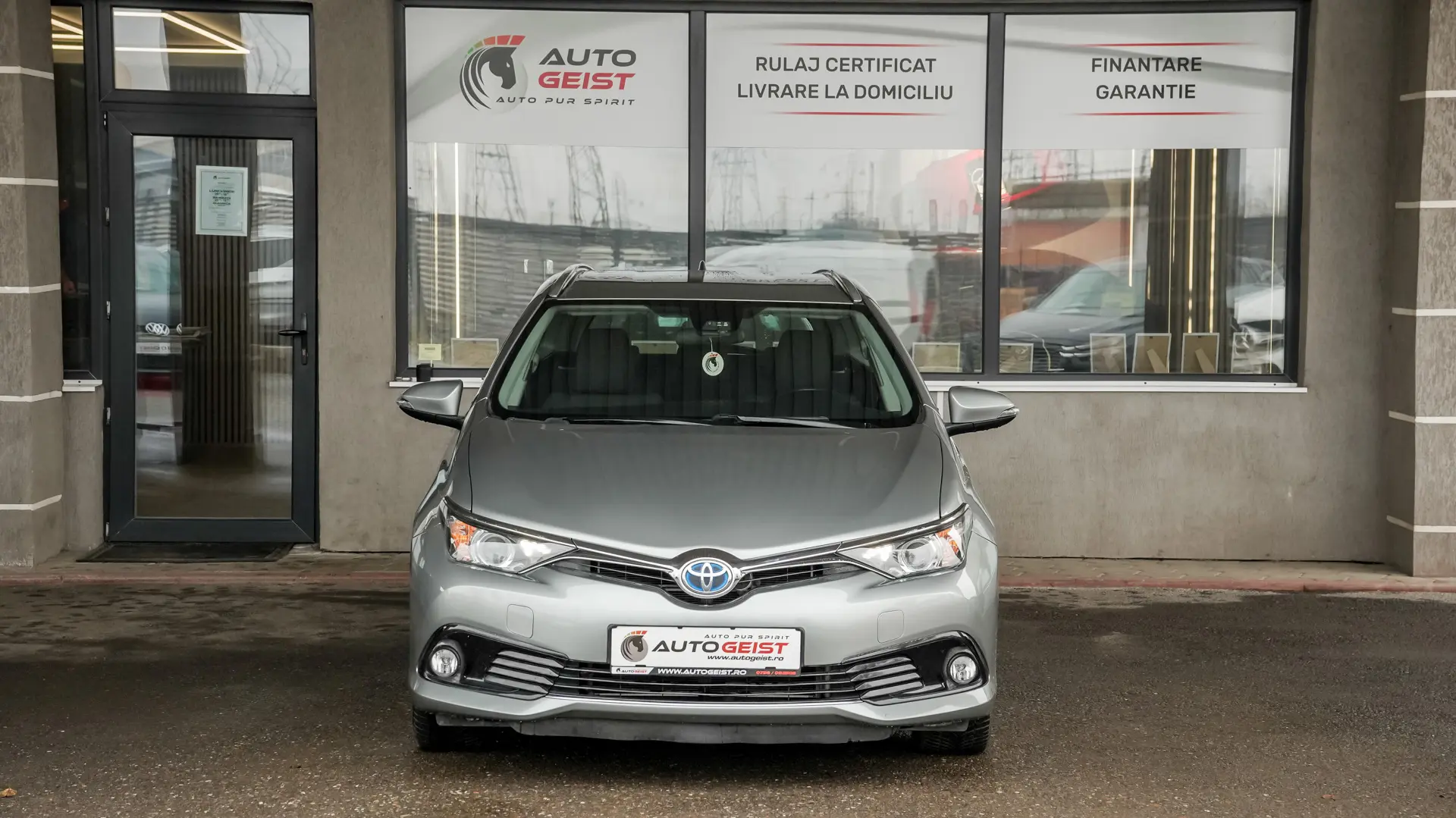 Toyota Auris 1.8 hybrid Business