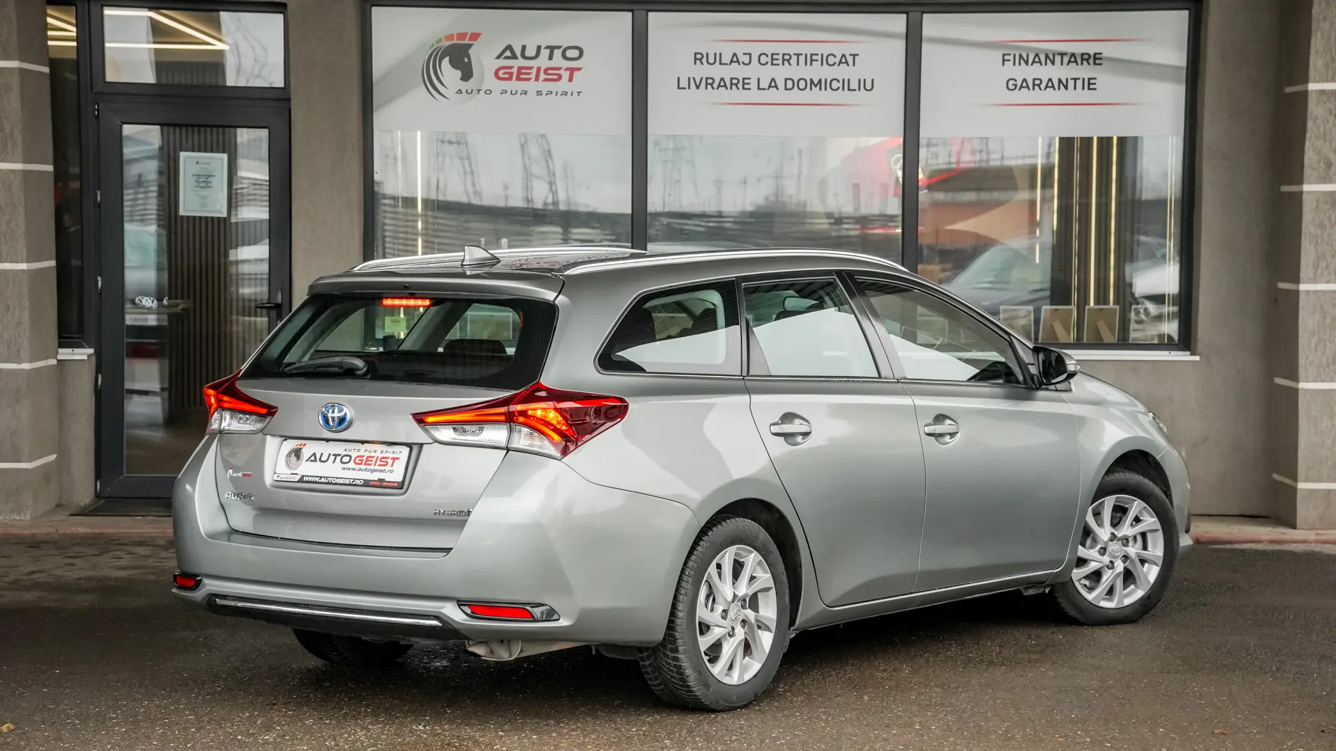 Toyota Auris 1.8 hybrid Business
