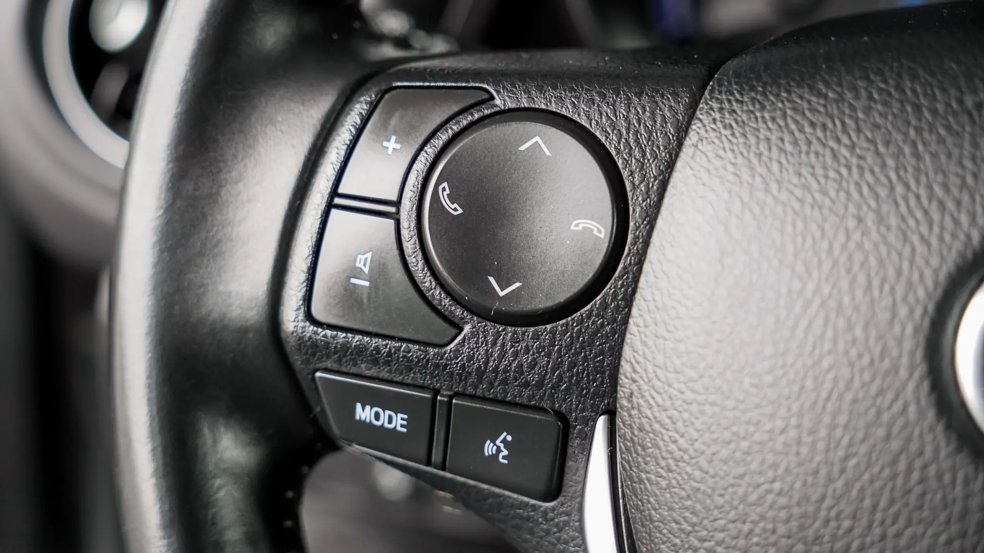 Toyota Auris 1.8 hybrid Business