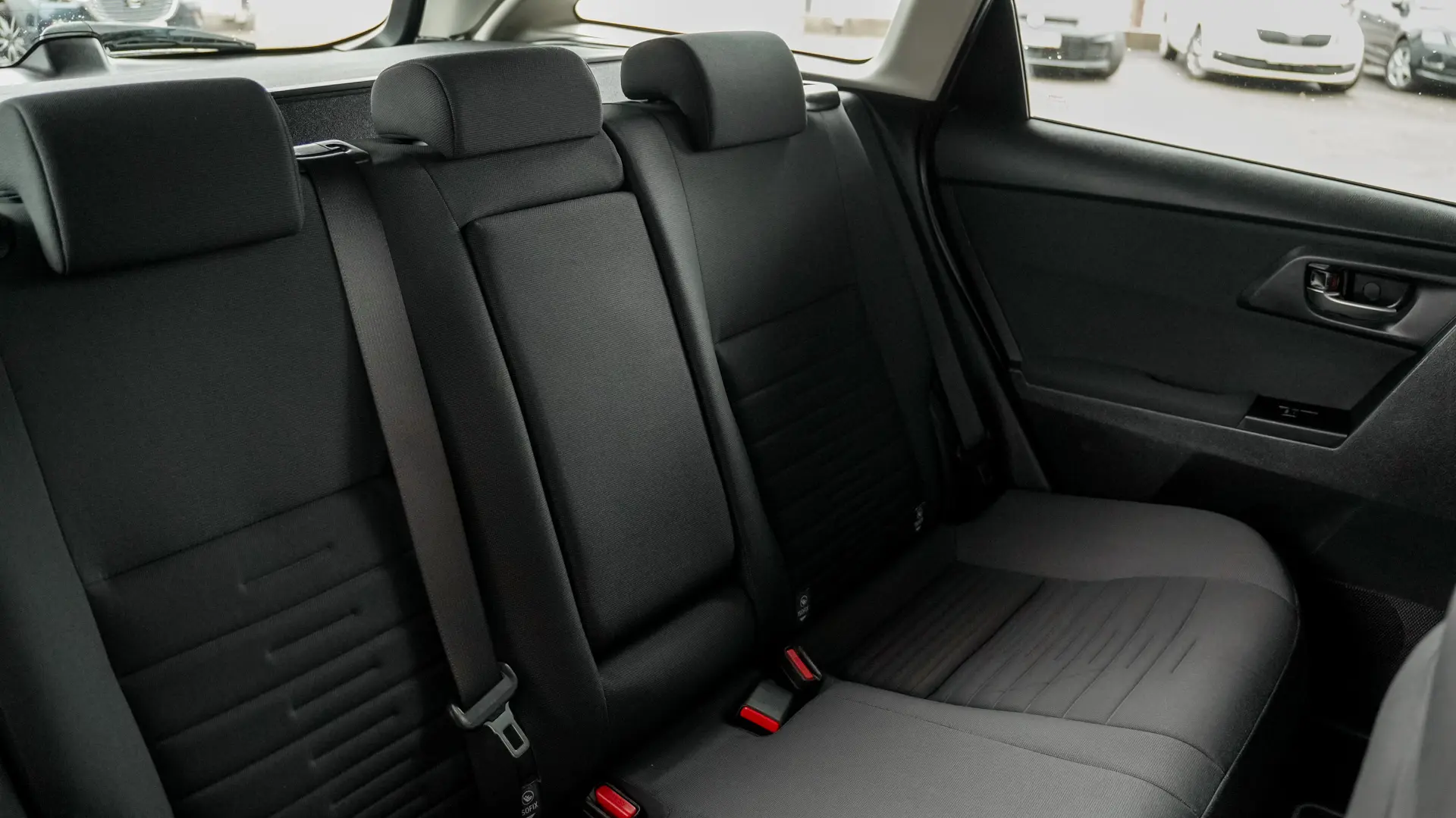 Toyota Auris 1.8 hybrid Business