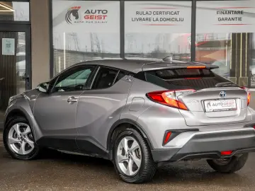 TOYOTA C-HR 1.8 hybrid