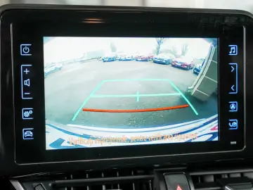 TOYOTA C-HR 1.8 hybrid