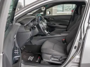 TOYOTA C-HR 1.8 hybrid