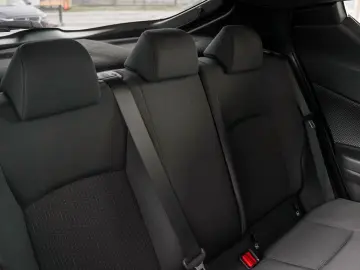 TOYOTA C-HR 1.8 hybrid