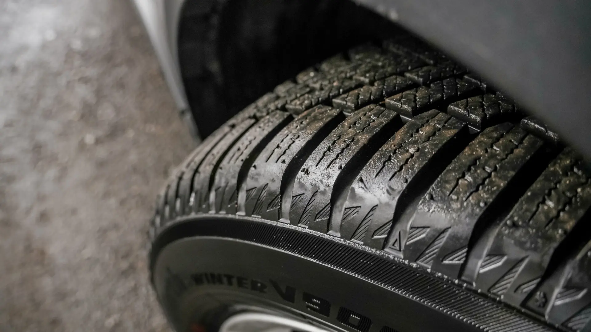 TOYOTA C-HR 1.8 hybrid