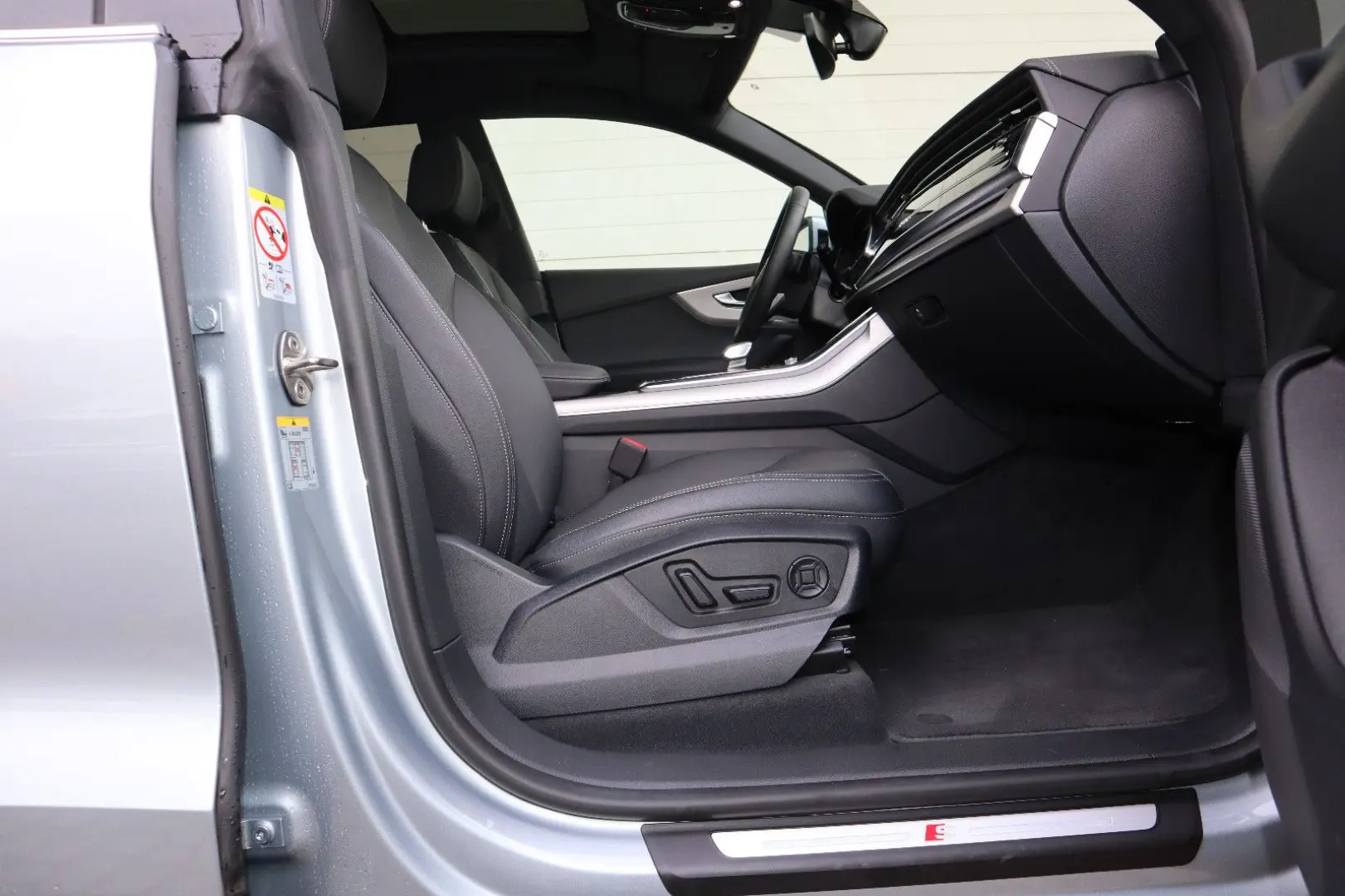 Q8 55 TFSI q S-Line  FACELIFT PANO BELÜFTUNG 360