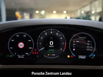 Cayenne Turbo E-Hybrid Coupe HA-Lenkung InnoDriv