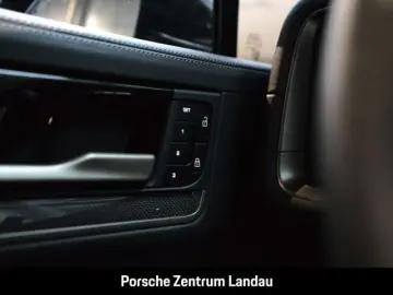 Cayenne Turbo E-Hybrid Coupe HA-Lenkung InnoDriv