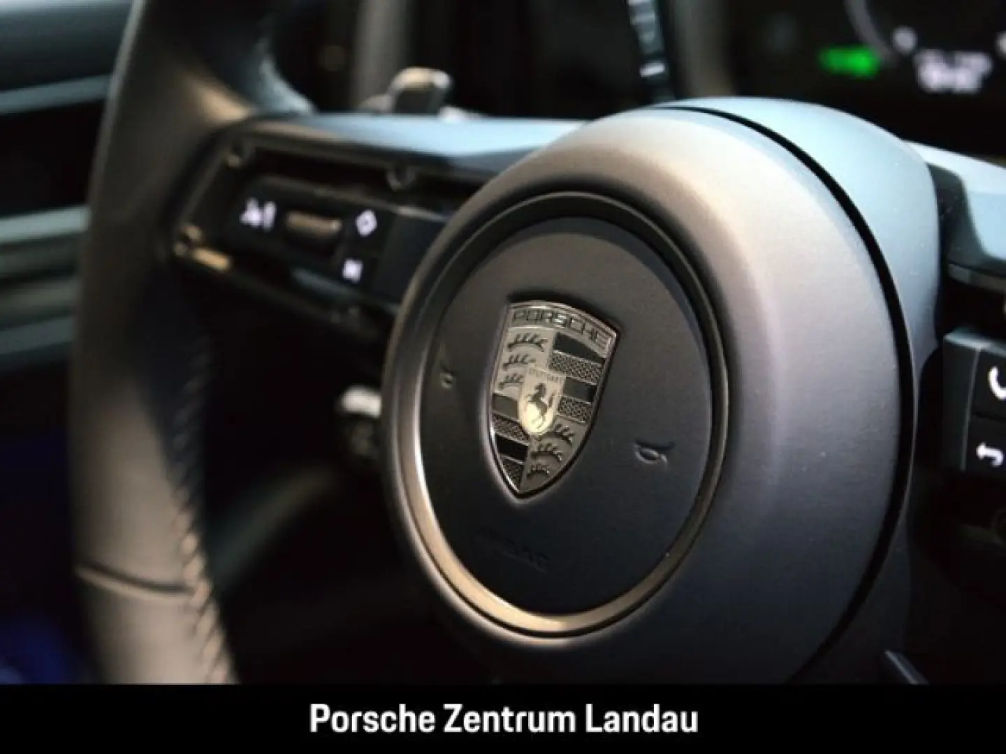 Cayenne Turbo E-Hybrid Coupe HA-Lenkung InnoDriv