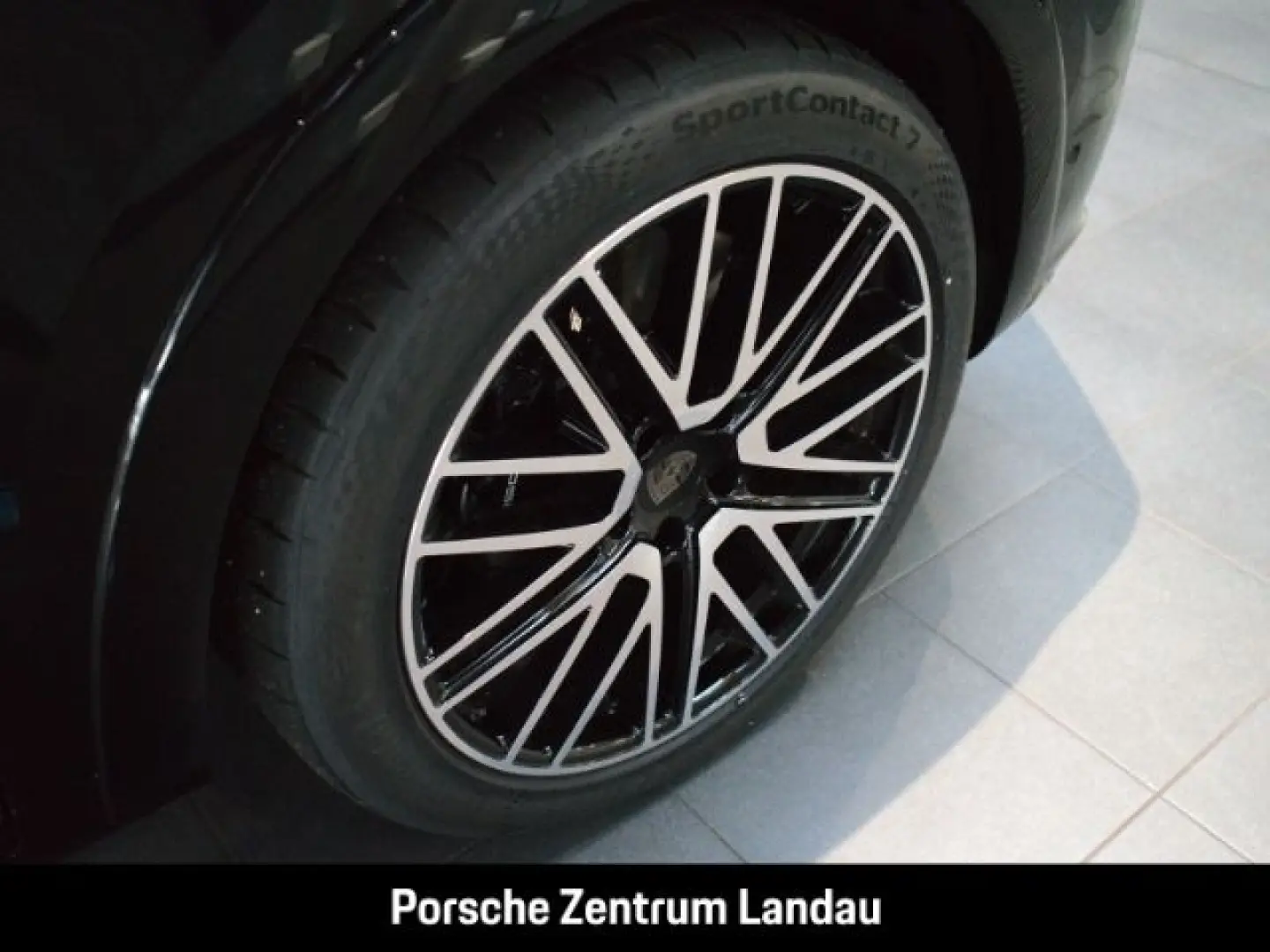 Cayenne Turbo E-Hybrid Coupe HA-Lenkung InnoDriv