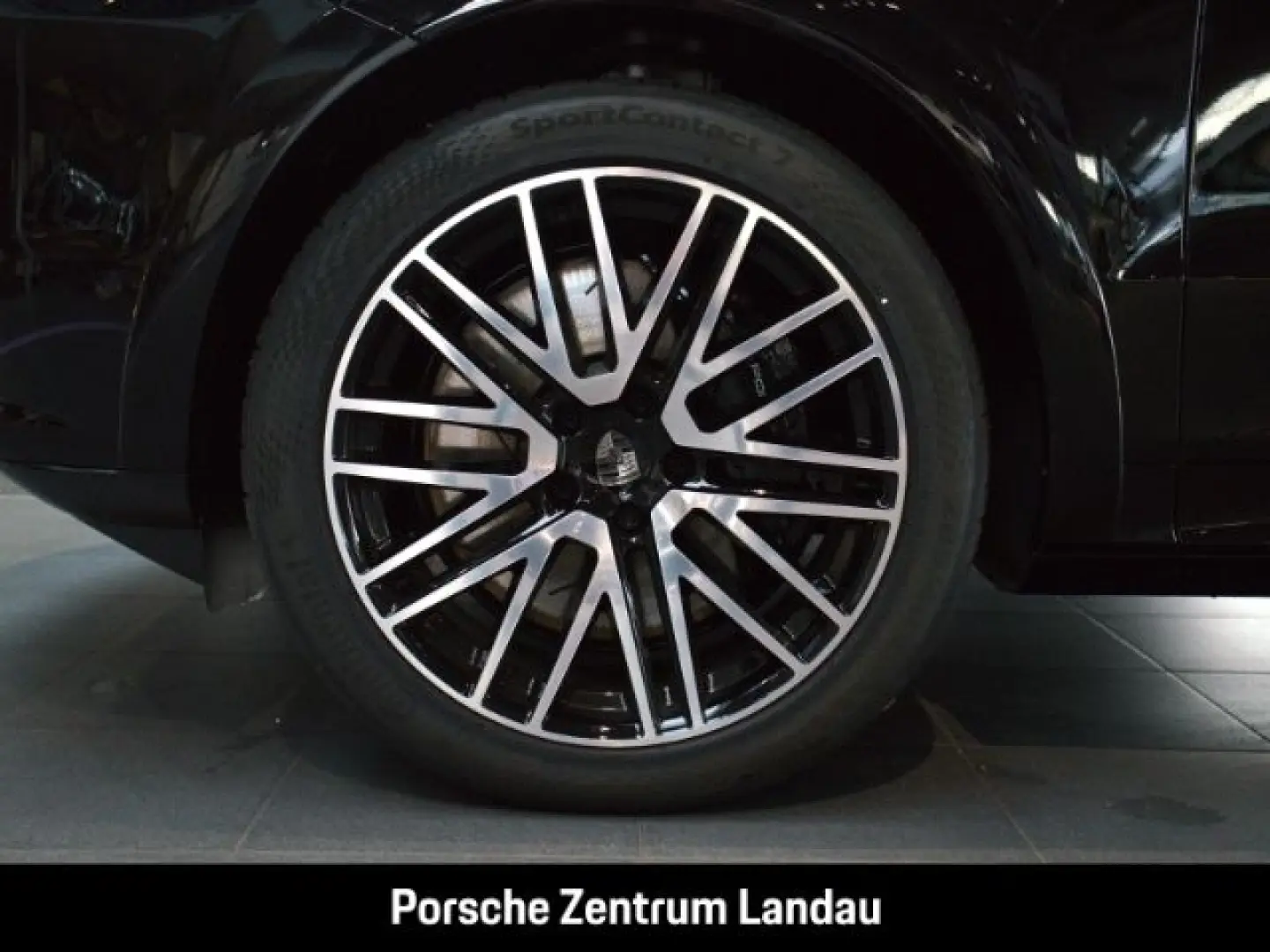 Cayenne Turbo E-Hybrid Coupe HA-Lenkung InnoDriv