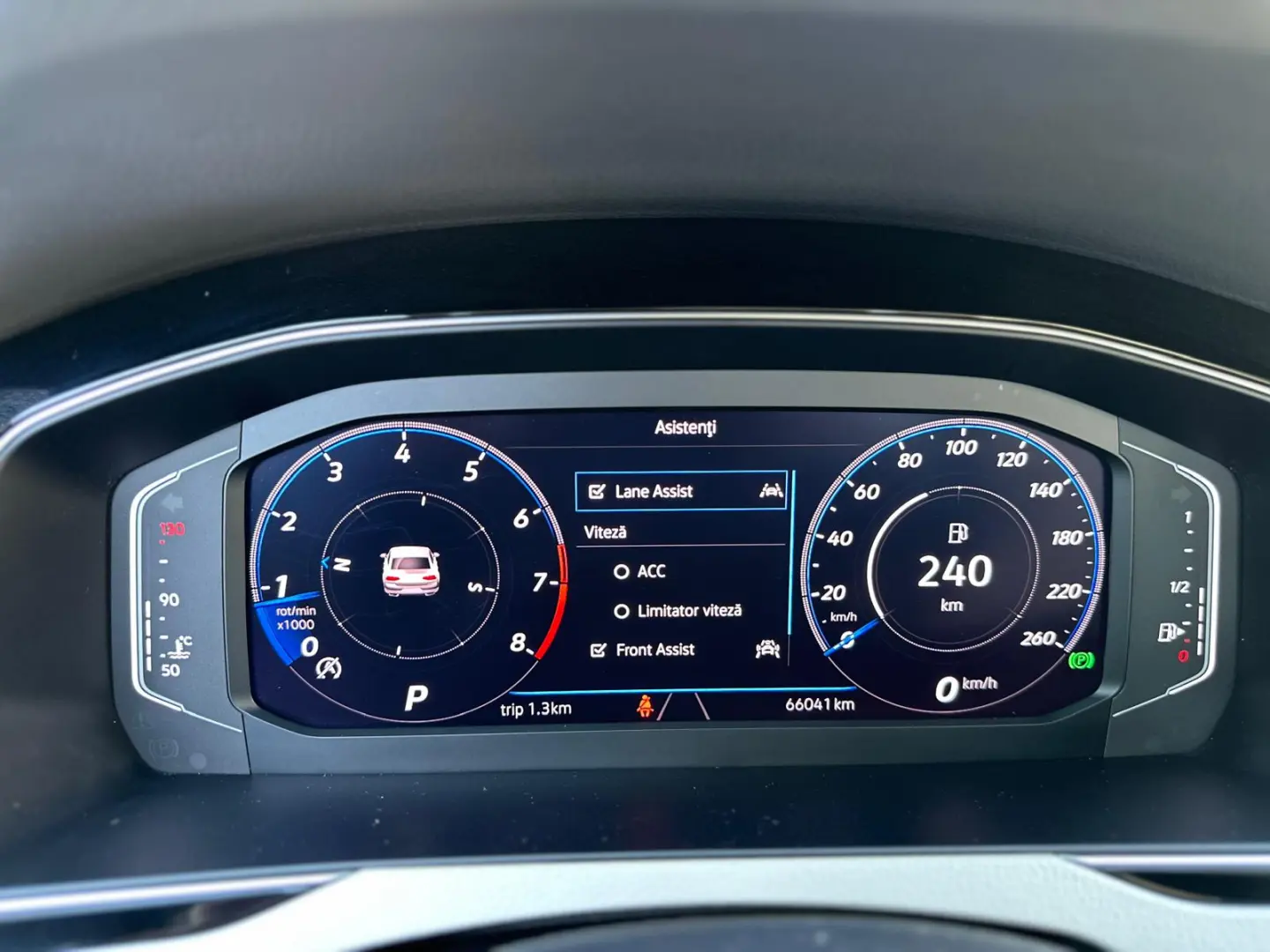 VW Passat• 272 CP• 4 Motion• DSG• Elegance• 2.0 Benzina