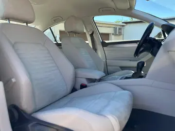 VW Passat• 272 CP• 4 Motion• DSG• Elegance• 2.0 Benzina