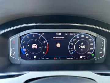 VW Passat• 272 CP• 4 Motion• DSG• Elegance• 2.0 Benzina