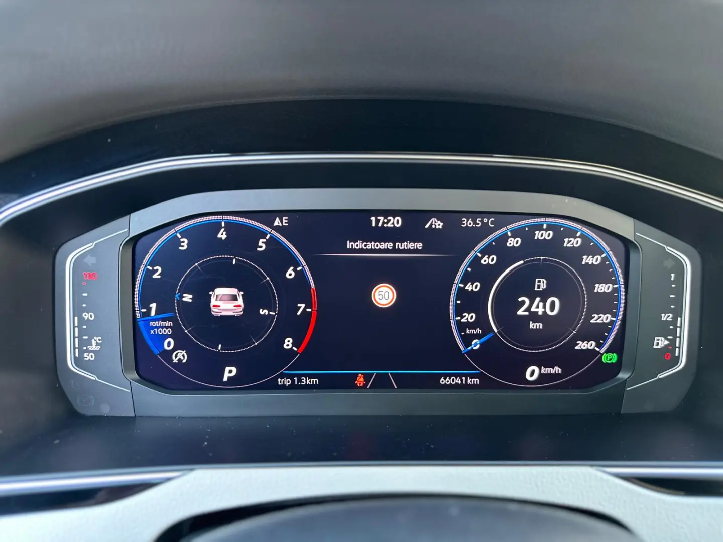 VW Passat• 272 CP• 4 Motion• DSG• Elegance• 2.0 Benzina