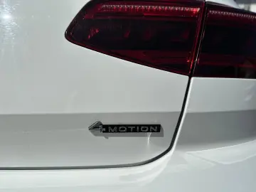 VW Passat• 272 CP• 4 Motion• DSG• Elegance• 2.0 Benzina