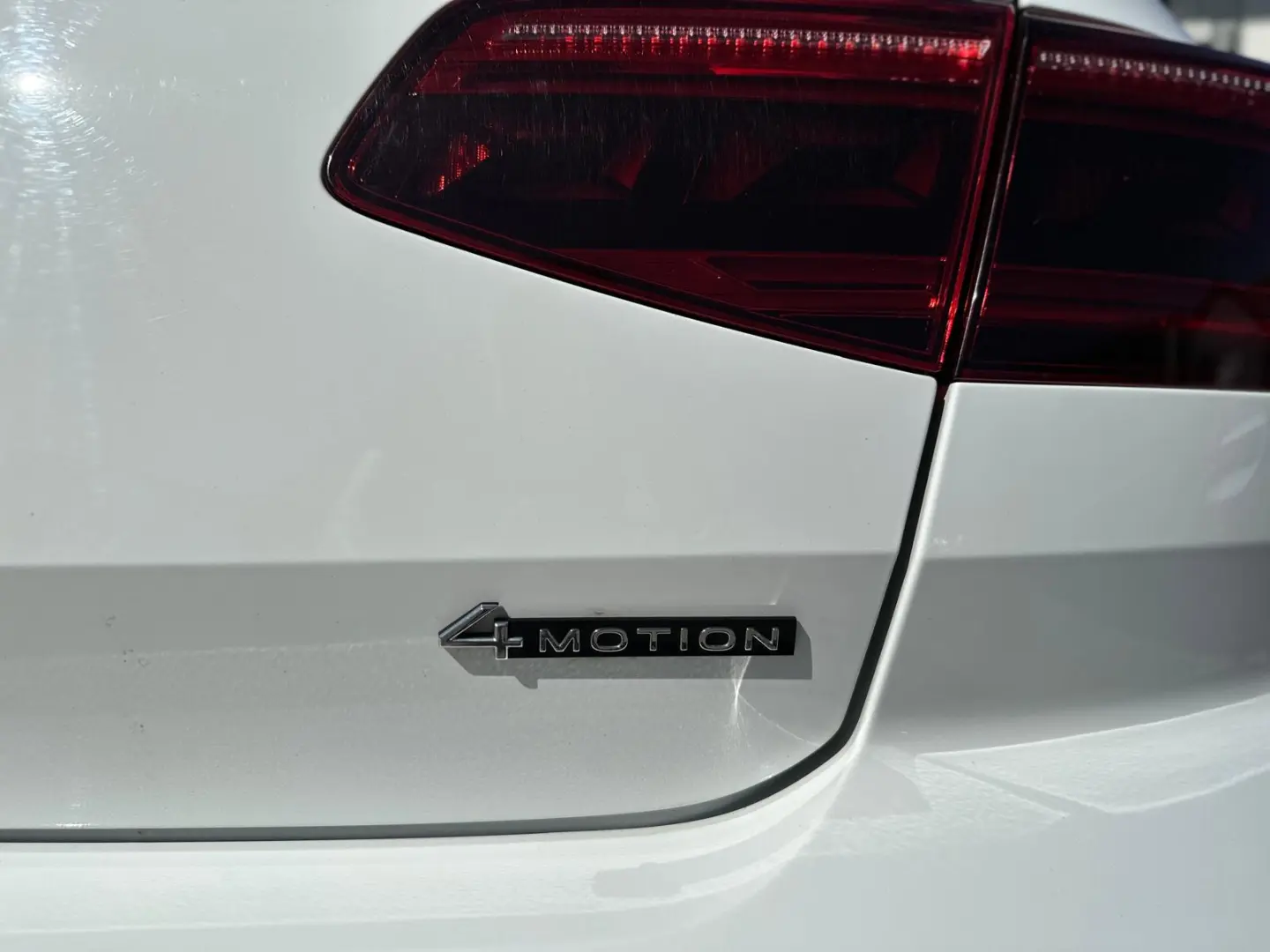 VW Passat• 272 CP• 4 Motion• DSG• Elegance• 2.0 Benzina