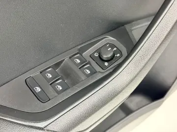 SKODA KAROQ 2019 1.6D E6 Garantie 12 Luni Rate Avans 0 Doar