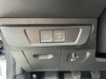 Dacia Logan ECO-G 100 MT6 Expression 2025