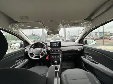 Dacia Logan ECO-G 100 MT6 Expression 2025