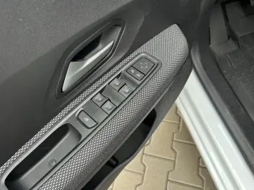 Dacia Logan ECO-G 100 MT6 Expression 2025