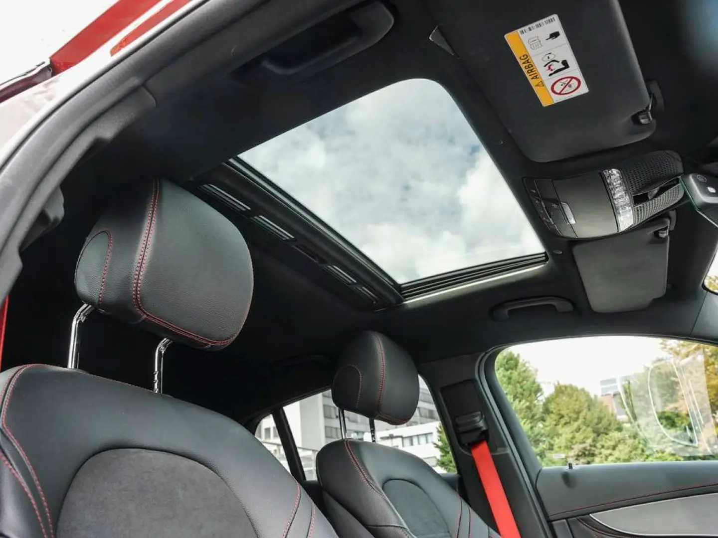 GLC 300 AMG-LINE STH. SHD DISTRONIC HUD NIGHT